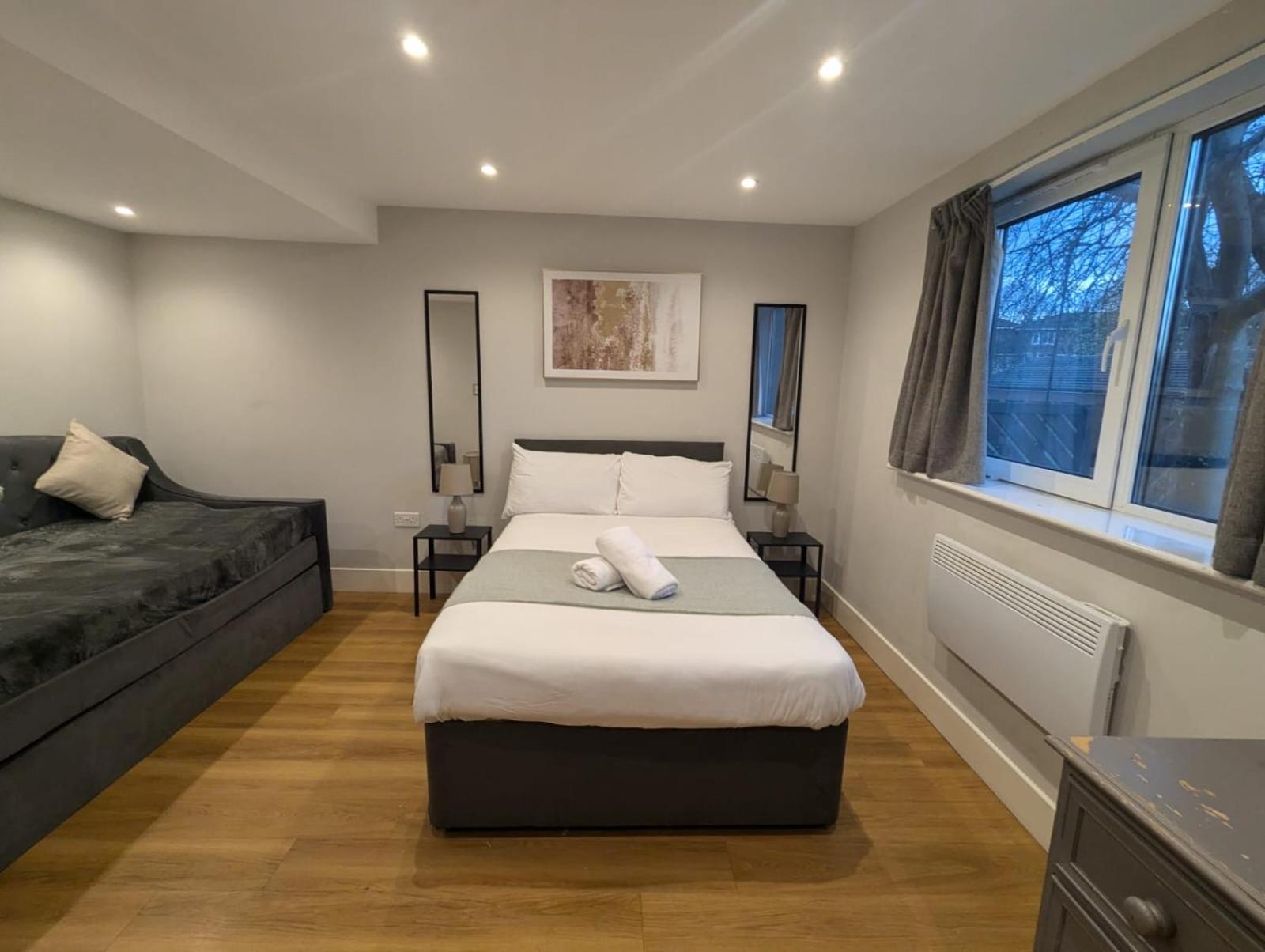 Apartment Centre
